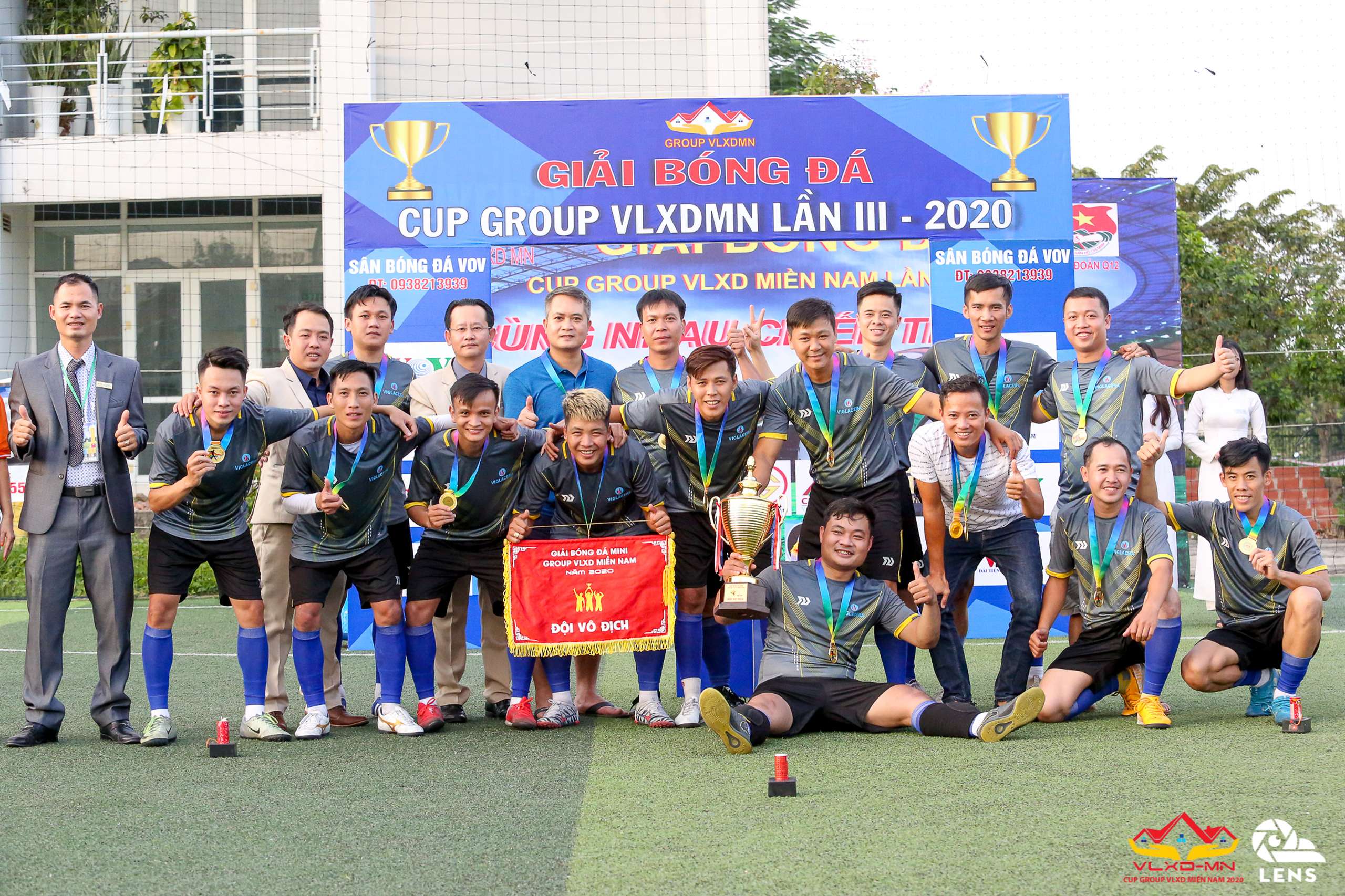 giai-bong-da-vlxd-mien-nam-anh-2.jpg