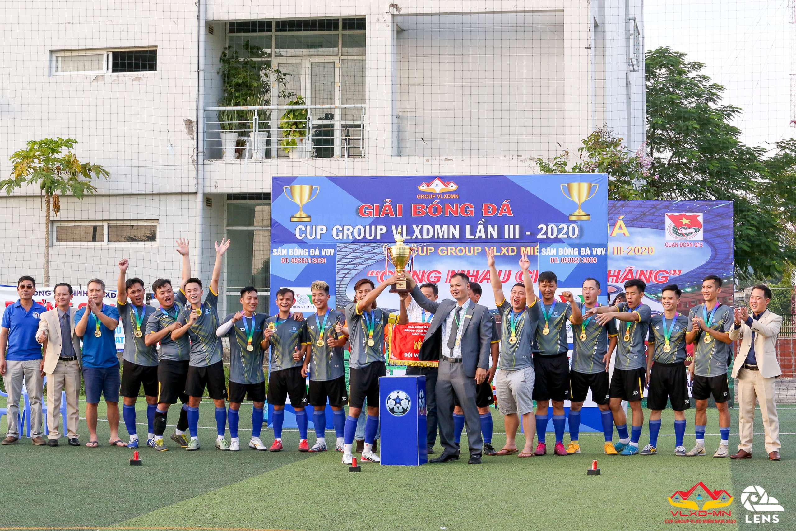 giai-bong-da-vlxd-mien-nam-anh-4.jpg