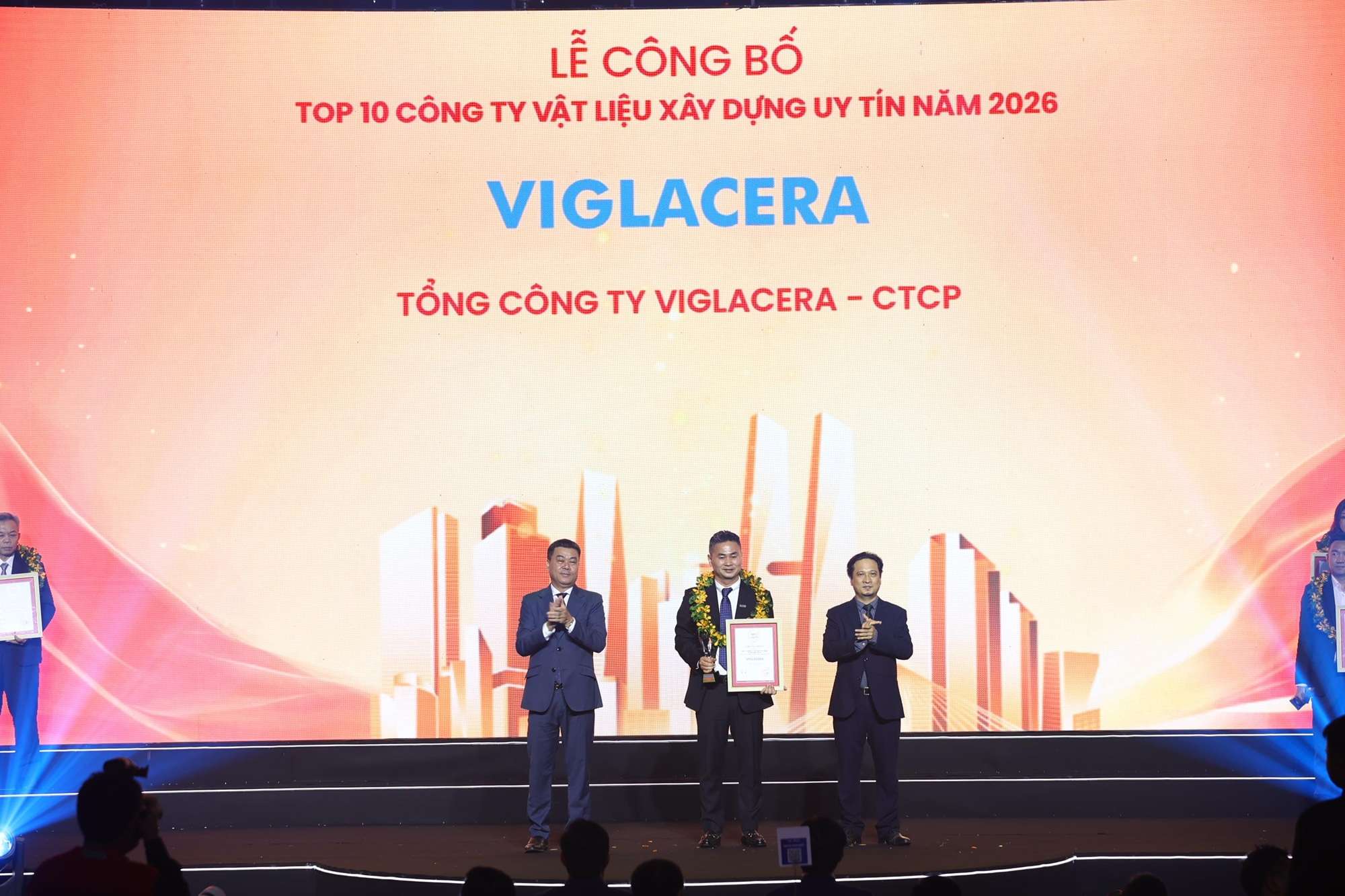 viglacera230426a3.jpg