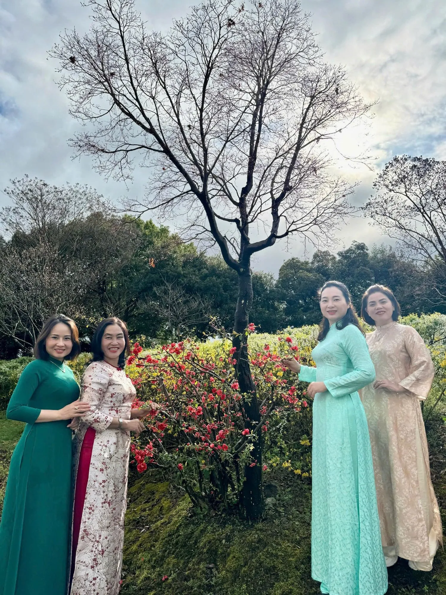 HÀNH TRÌNH Ý NGHĨA CÙNG VIGLACERA TỚI NHẬT BẢN “ĐỒNG HÀNH - GẮN KẾT - VỮNG BƯỚC - VƯƠN XA”
