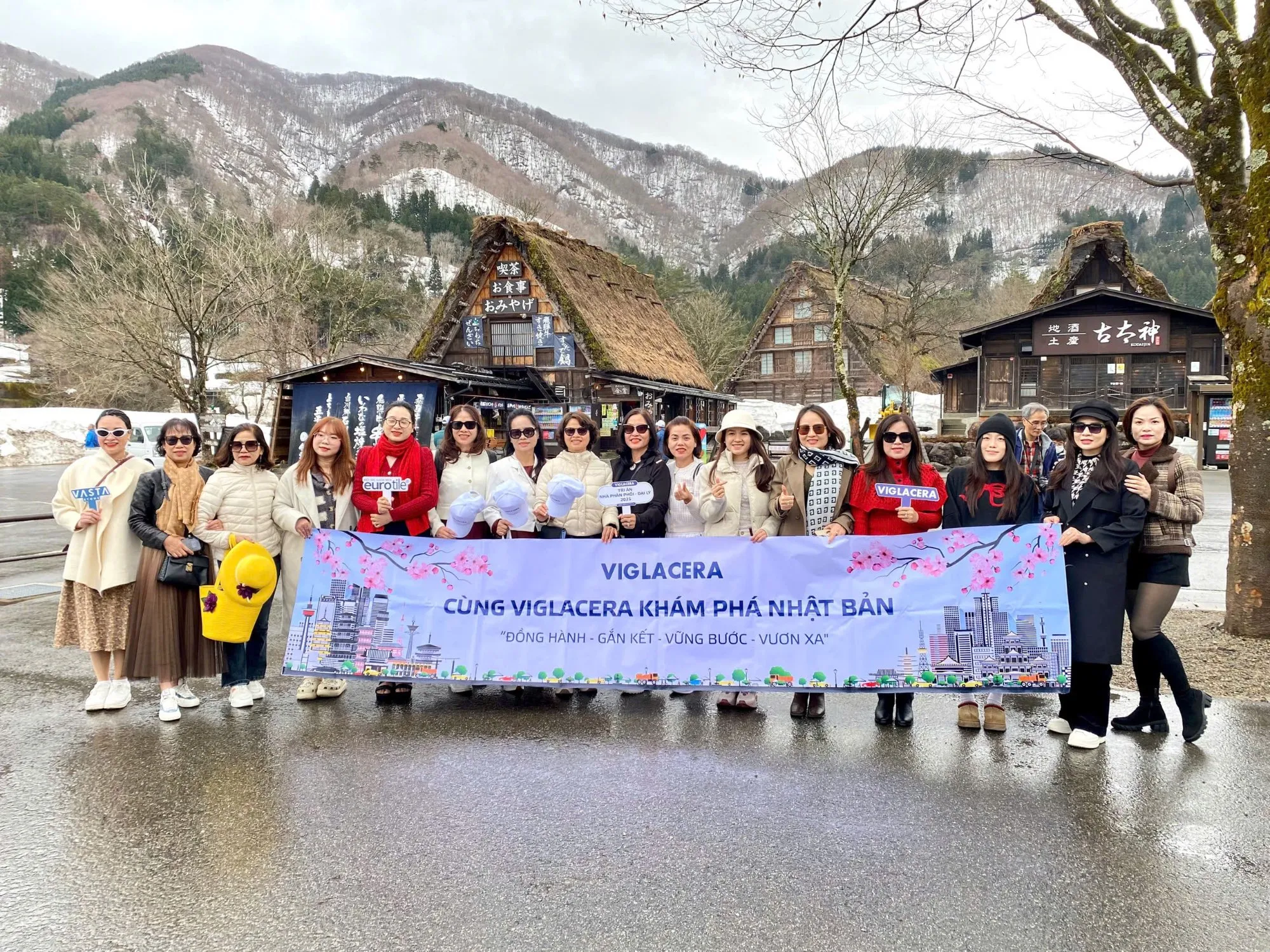 HÀNH TRÌNH Ý NGHĨA CÙNG VIGLACERA TỚI NHẬT BẢN “ĐỒNG HÀNH - GẮN KẾT - VỮNG BƯỚC - VƯƠN XA”