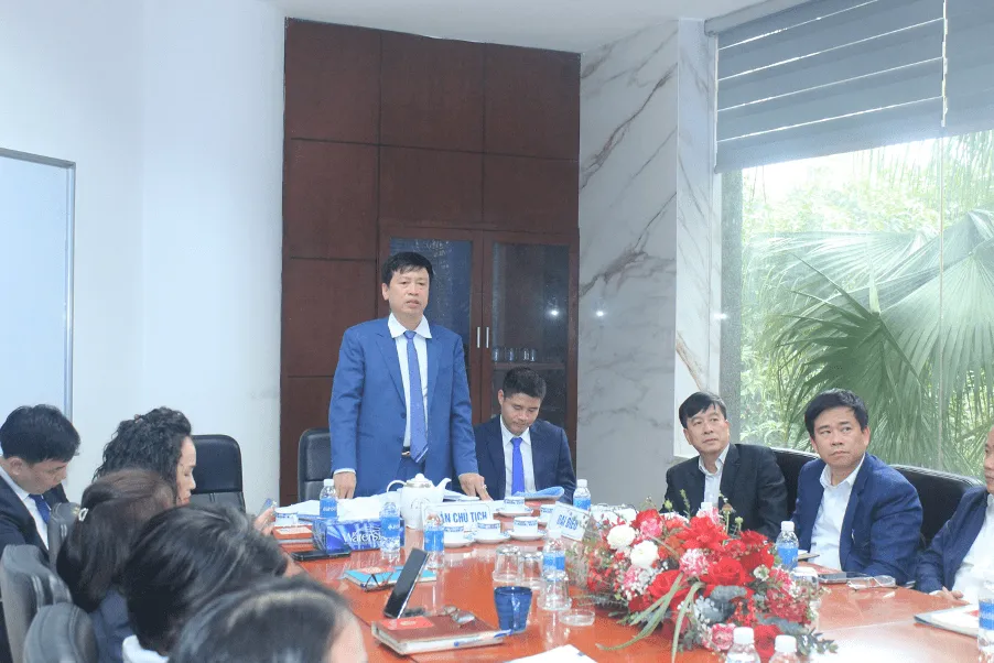 CHI BỘ CÔNG TY CP KINH DOANH GẠCH ỐP LÁT VIGLACERA TỔ CHỨC THÀNH CÔNG ĐẠI HỘI CHI BỘ NHIỆM KỲ 2025 – 2027