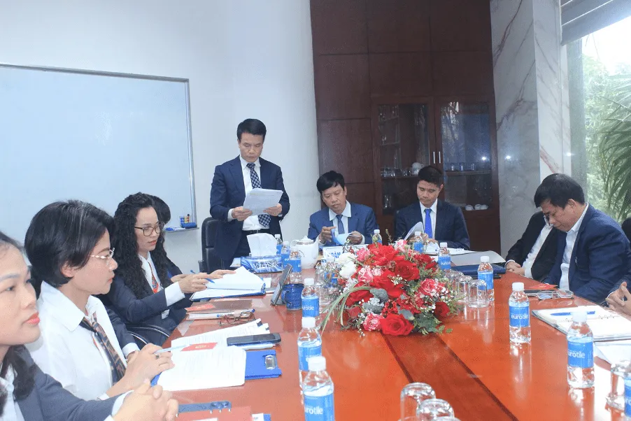 CHI BỘ CÔNG TY CP KINH DOANH GẠCH ỐP LÁT VIGLACERA TỔ CHỨC THÀNH CÔNG ĐẠI HỘI CHI BỘ NHIỆM KỲ 2025 – 2027