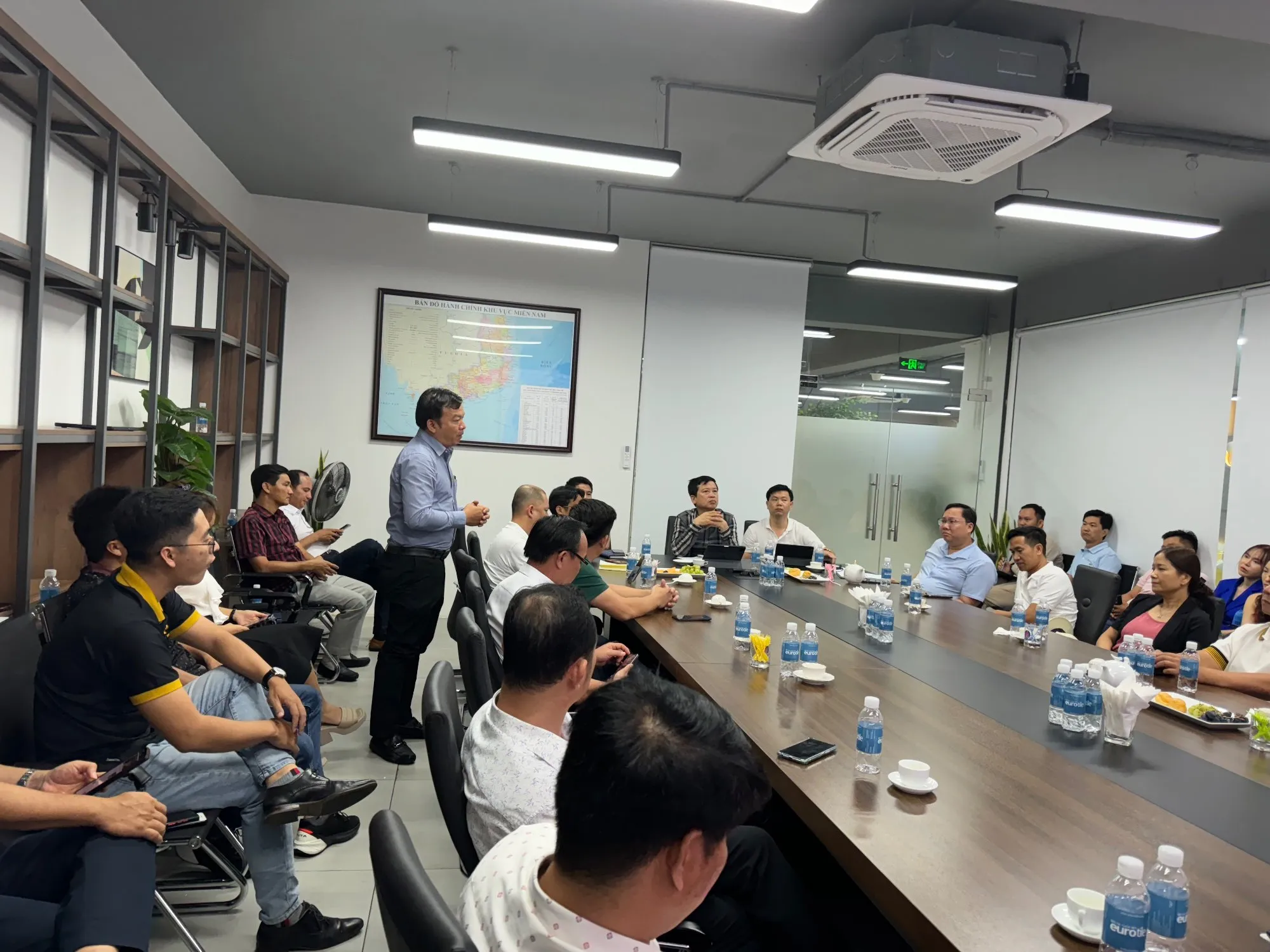 ĐẠI LÝ PHÂN PHỐI GẠCH ỐP LÁT VIGLACERA MIỀN NAM THAM QUAN VIGLACERA CENTER TẠI TP. HỒ CHÍ MINH