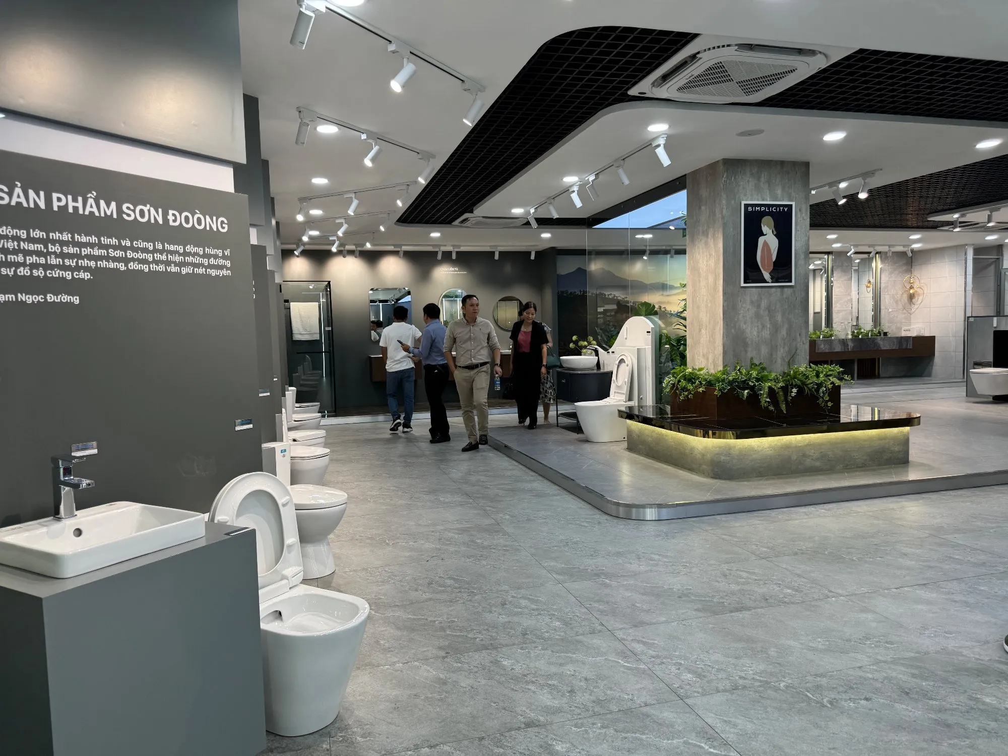 ĐẠI LÝ PHÂN PHỐI GẠCH ỐP LÁT VIGLACERA MIỀN NAM THAM QUAN VIGLACERA CENTER TẠI TP. HỒ CHÍ MINH
