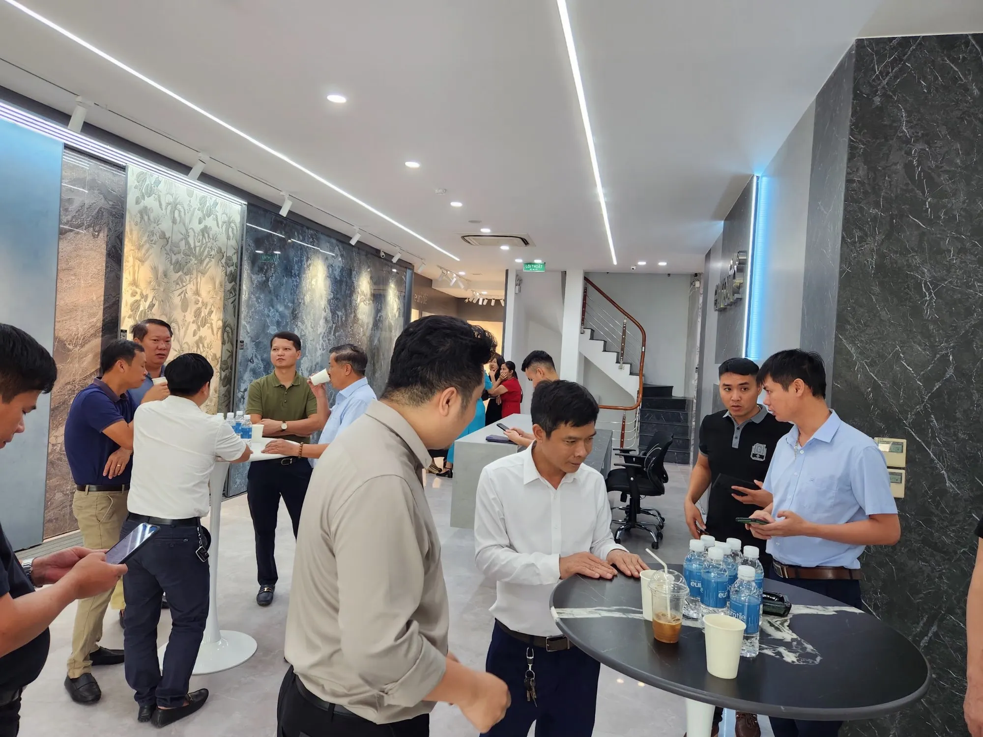 GẶP GỠ VÀ CHIA SẺ KẾ HOẠCH KINH DOANH QUÝ II CÙNG  NHÀ PHÂN PHỐI/ ĐẠI LÝ KHU VỰC MIỀN BẮC