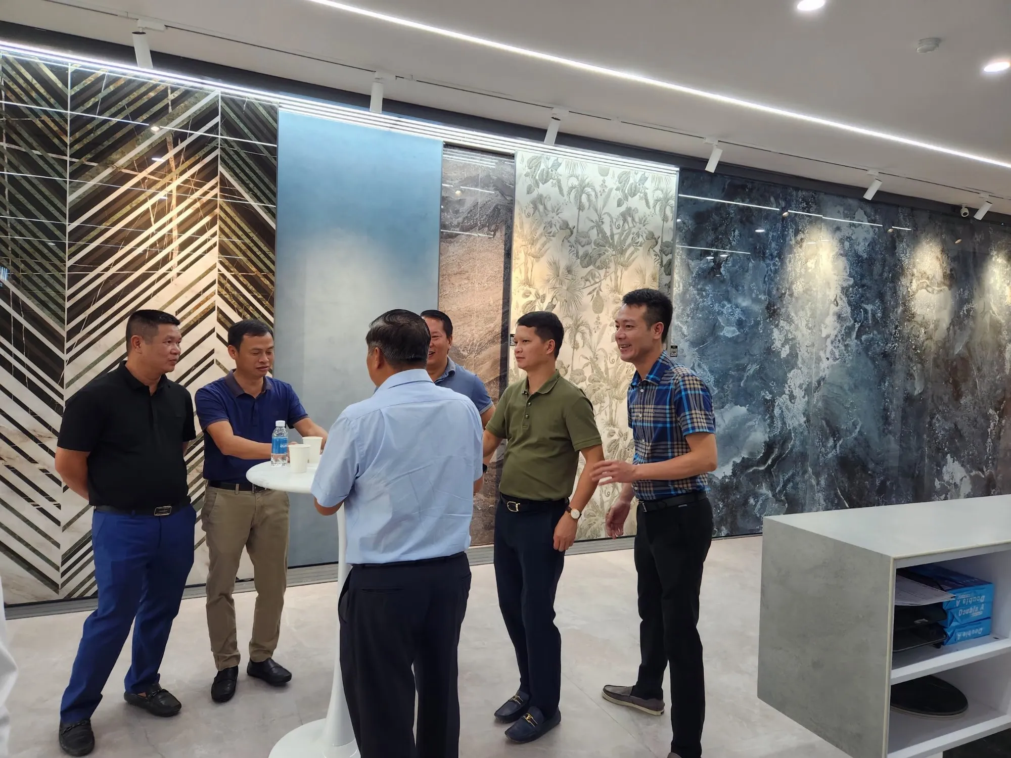 GẶP GỠ VÀ CHIA SẺ KẾ HOẠCH KINH DOANH QUÝ II CÙNG  NHÀ PHÂN PHỐI/ ĐẠI LÝ KHU VỰC MIỀN BẮC