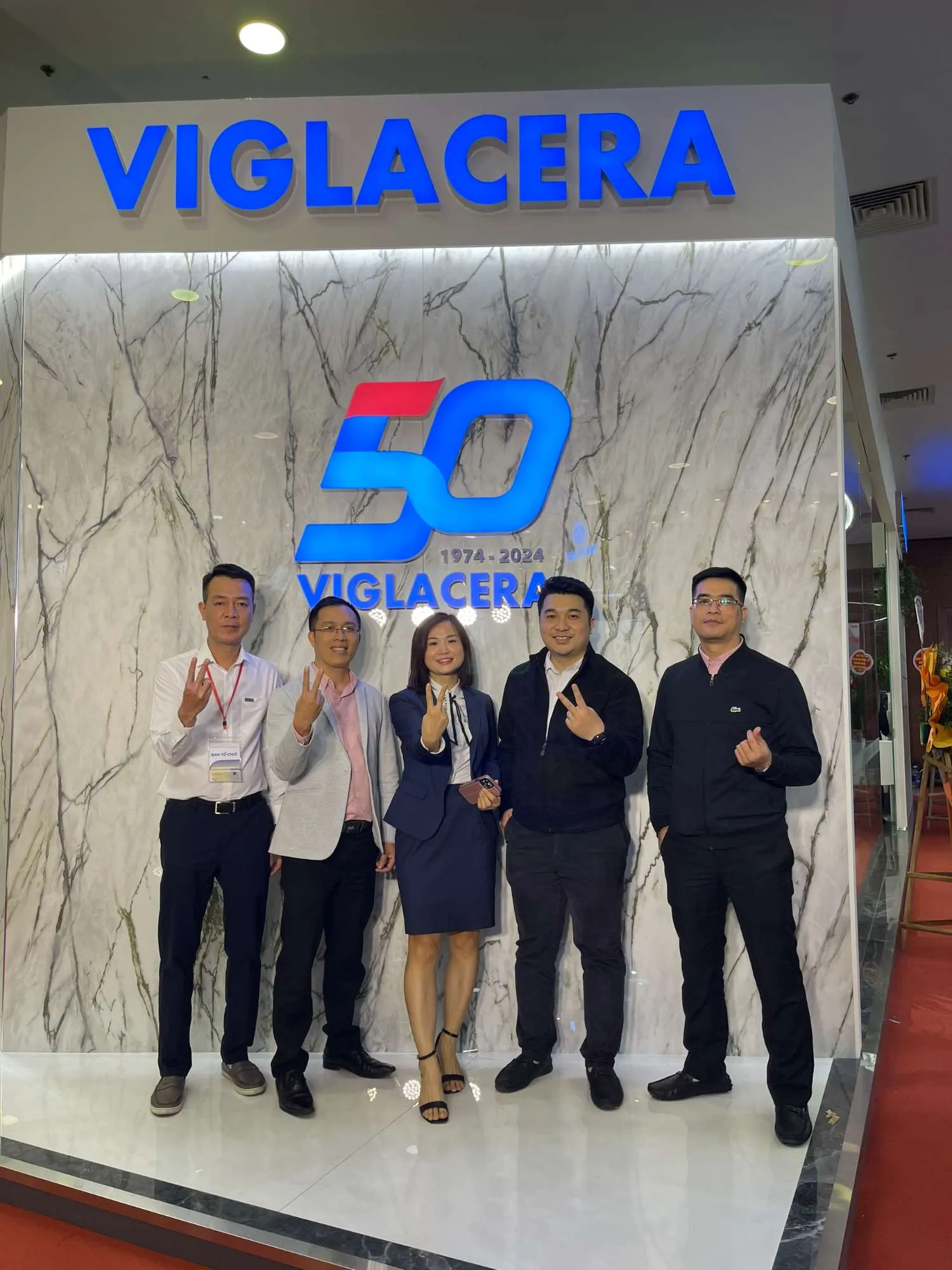 VIGLACERA HÂN HẠNH TIẾP ĐÓN LÃNH ĐẠO HỘI KIẾN TRÚC SƯ VIỆT NAM  VÀ CÁC VỊ QUAN KHÁCH TỚI THAM QUAN KHU TRƯNG BÀY  TẠI TRIỂN LÃM KIẾN TRÚC VIETBUILD 2024