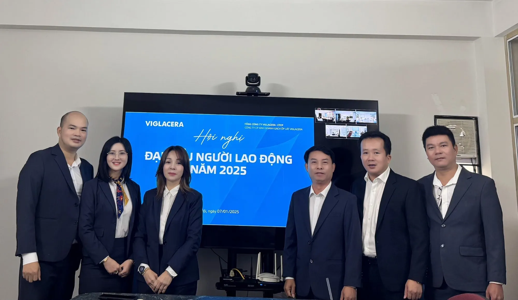 CÔNG TY CP KINH DOANH GẠCH ỐP LÁT VIGLACERA TỔ CHỨC THÀNH CÔNG HỘI NGHỊ ĐẠI BIỂU NGƯỜI LAO ĐỘNG NĂM 2025