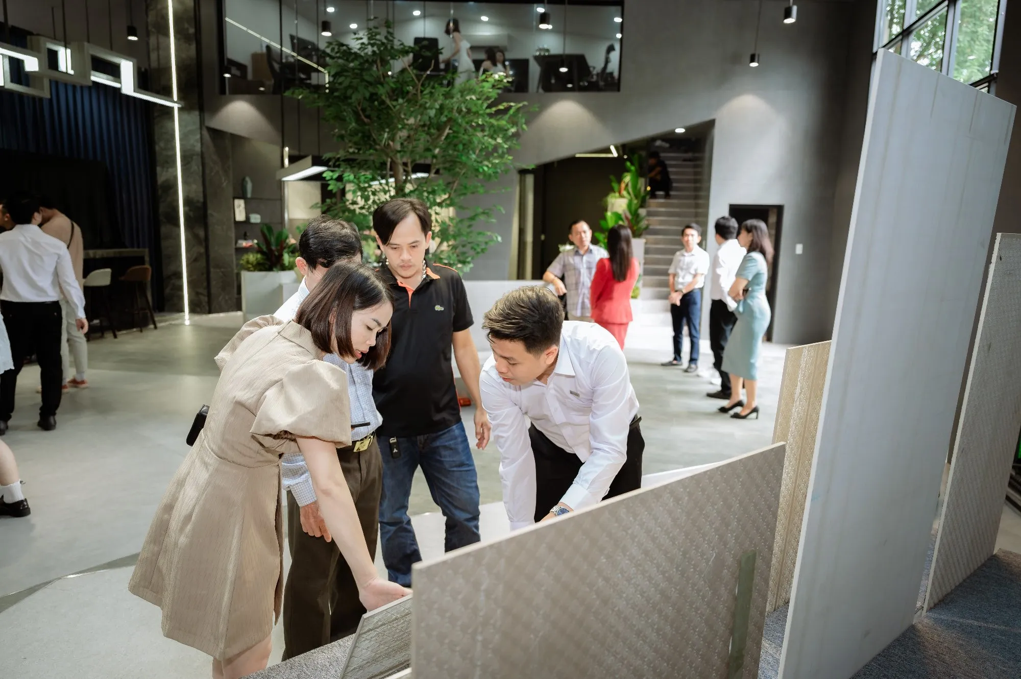 CHÍNH THỨC KHAI TRƯƠNG EUROTIE CENTER TP. HỒ CHÍ MINH VỚI TÊN GỌI "EUROTILE PROFESSIONAL"