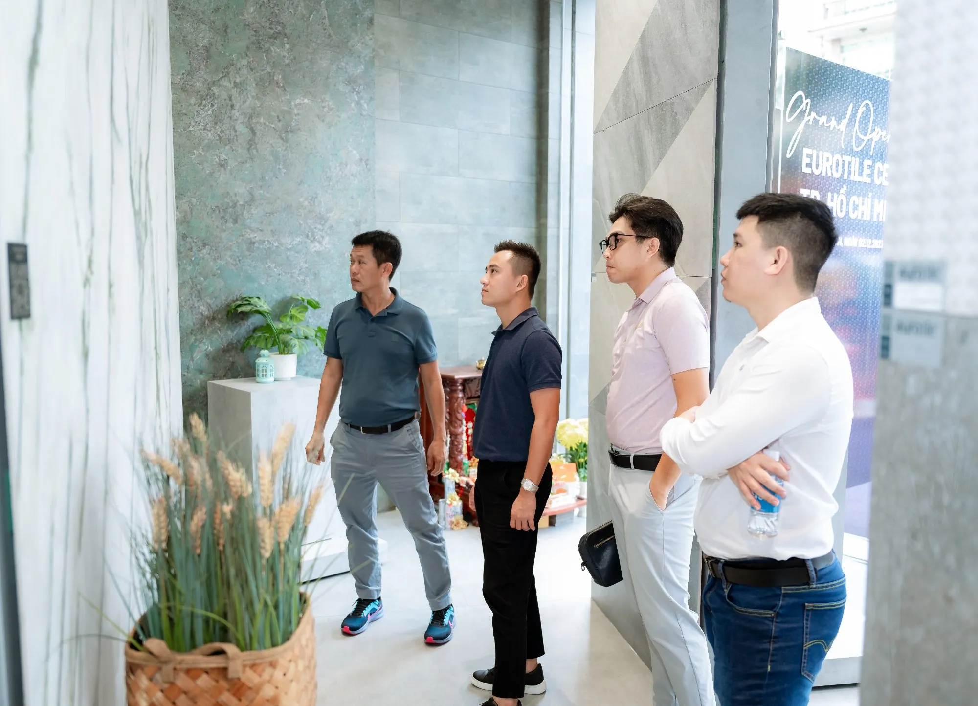 CHÍNH THỨC KHAI TRƯƠNG EUROTIE CENTER TP. HỒ CHÍ MINH VỚI TÊN GỌI "EUROTILE PROFESSIONAL"