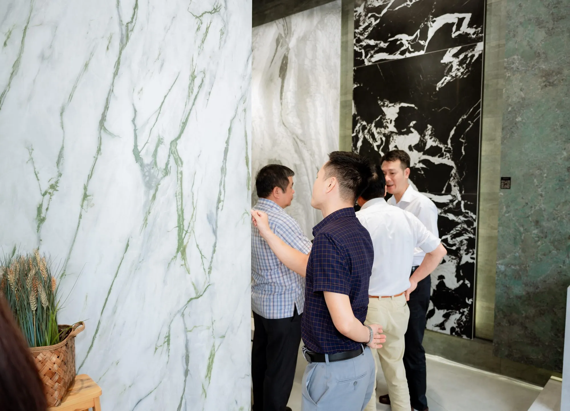 CHÍNH THỨC KHAI TRƯƠNG EUROTIE CENTER TP. HỒ CHÍ MINH VỚI TÊN GỌI "EUROTILE PROFESSIONAL"