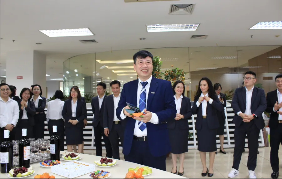 VIGLACERA TƯNG BỪNG KHAI XUÂN GIÁP THÌN VỚI CHỦ ĐỀ “VỮNG BƯỚC – VƯƠN XA”