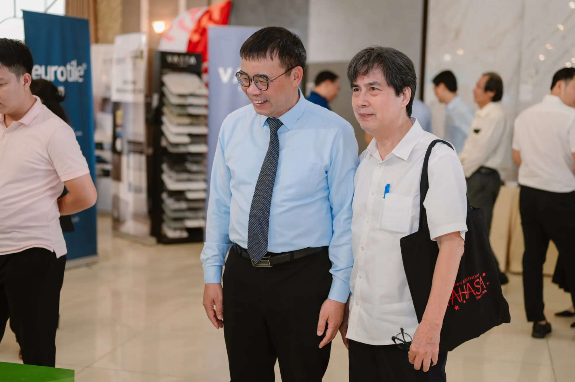 CÔNG TY CP KINH DOANH GẠCH ỐP LÁT VIGLACERA GÓP MẶT TẠI ĐẠI HỘI HỘI KIẾN TRÚC SƯ TỈNH ĐỒNG NAI