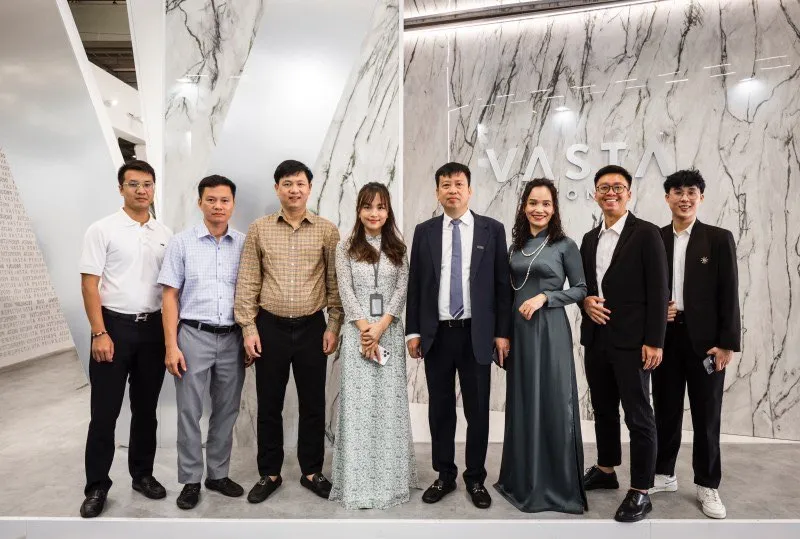 VIGLACERA THAM GIA TRIỂN LÃM CERSAIE 2023 VỚI CÁC SẢN PHẨM VẬT LIỆU XÂY DỰNG TIÊU BIỂU "MADE IN VIETNAM"