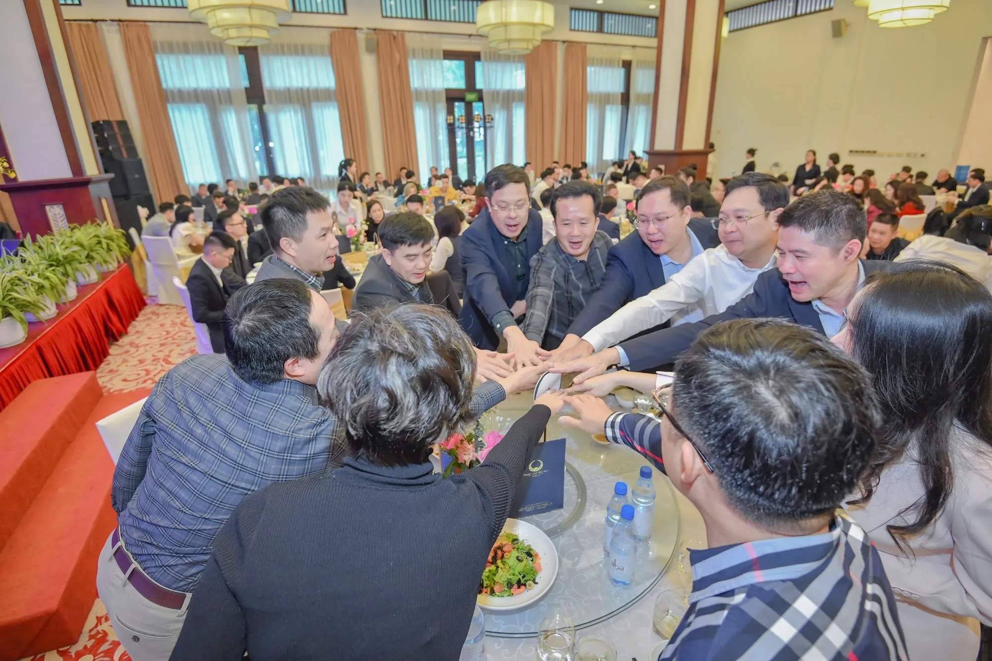 YEAR END PARTY 2023 KHU VỰC MIỀN BẮC – KHÔNG GIAN ẤM CÚNG “CÙNG GẮN KẾT – VUN SỨC MẠNH”