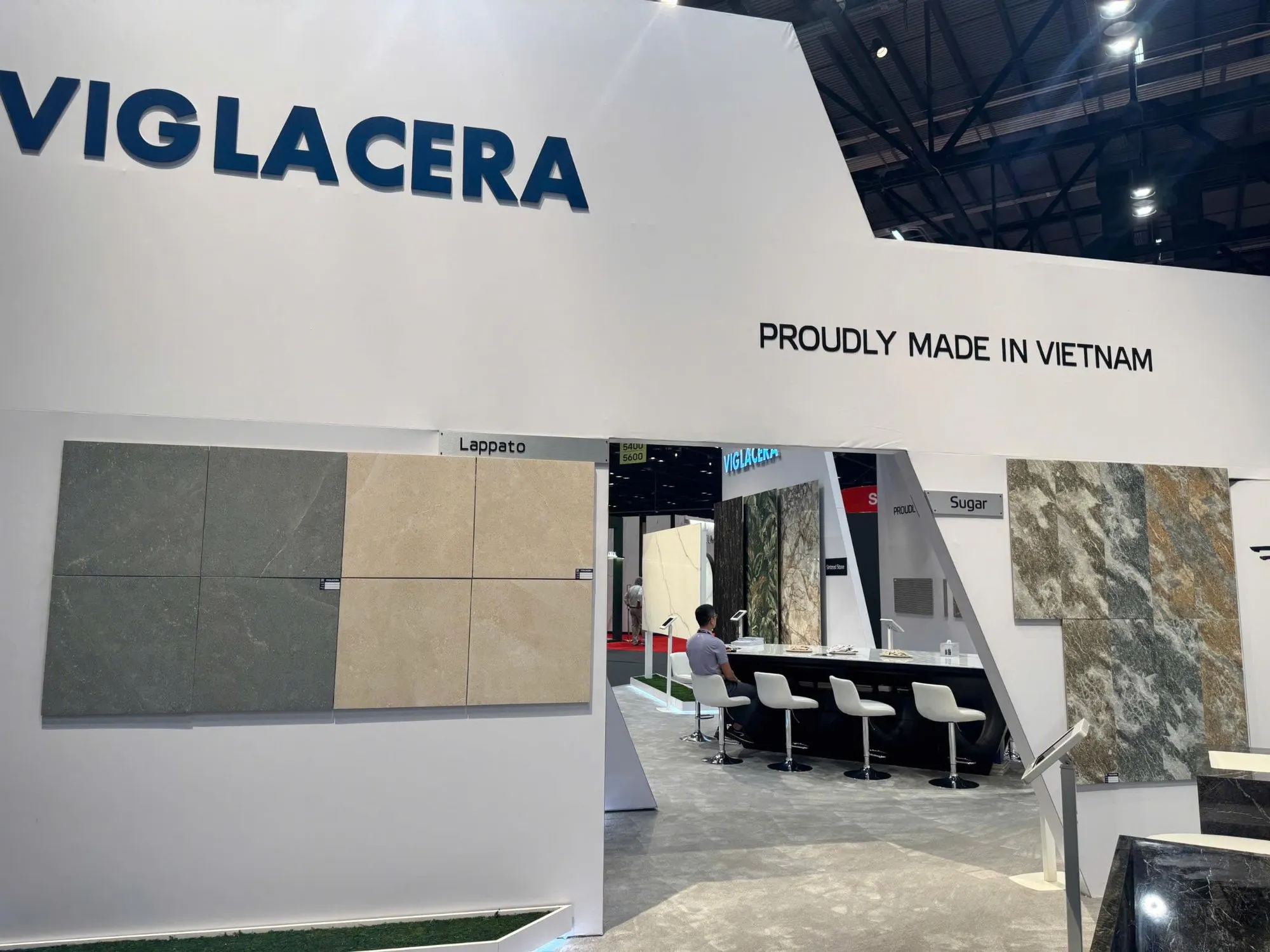 VIGLACERA TẠI COVERINGs 2025: TỪ BIỂU TƯỢNG NƯỚC MỸ  ĐẾN TOP 20 THẾ GIỚI LAN TOẢ HỆ SINH THÁI VẬT LIỆU XÂY DỰNG XANH