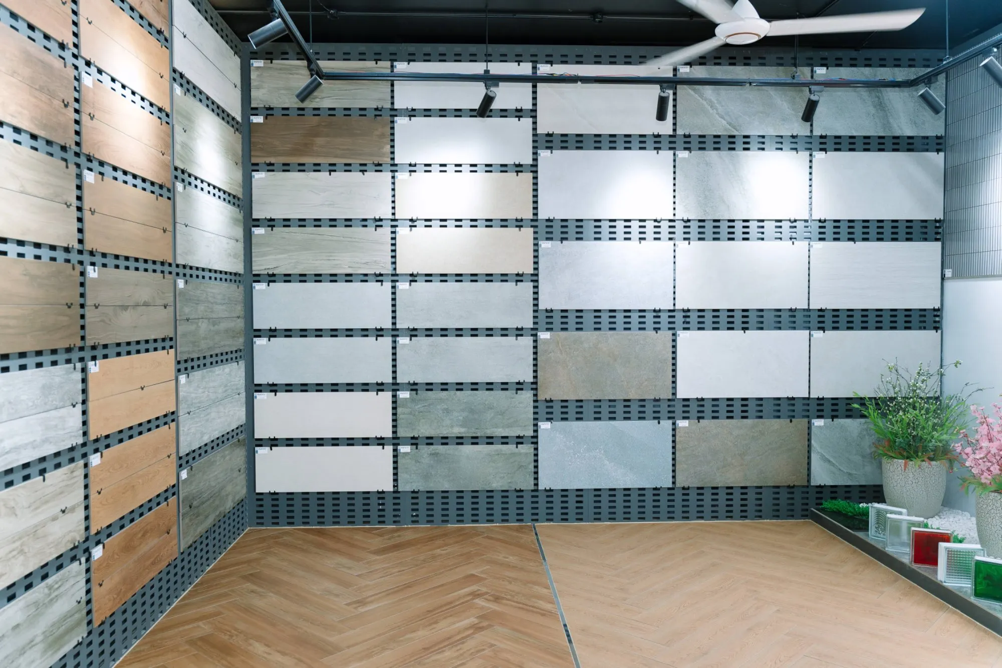 VIGLACERA THAM DỰ KHAI TRƯƠNG SHOWROOM SUNVIET – CHI NHÁNH ĐÔNG HẢI, THANH HÓA
