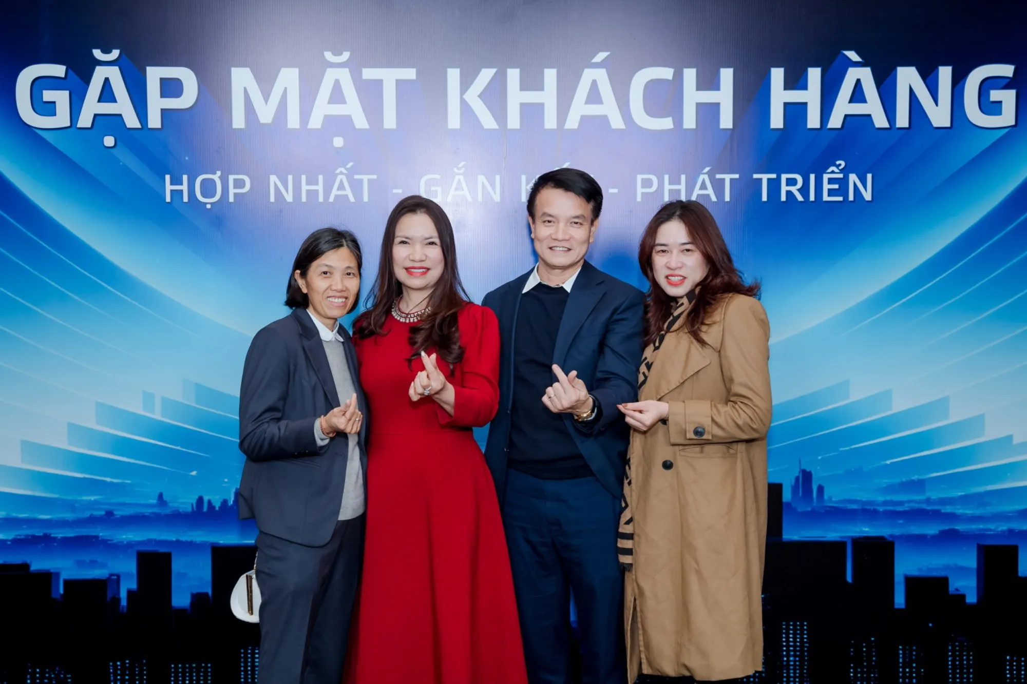 CÔNG TY CỔ PHẦN VIGLACERA TIÊN SƠN GẶP MẶT KHÁCH HÀNG 2026 TẠI MIỀN BẮC VỚI CHỦ ĐỀ “HỢP NHẤT – GẮN KẾT – PHÁT TRIỂN”