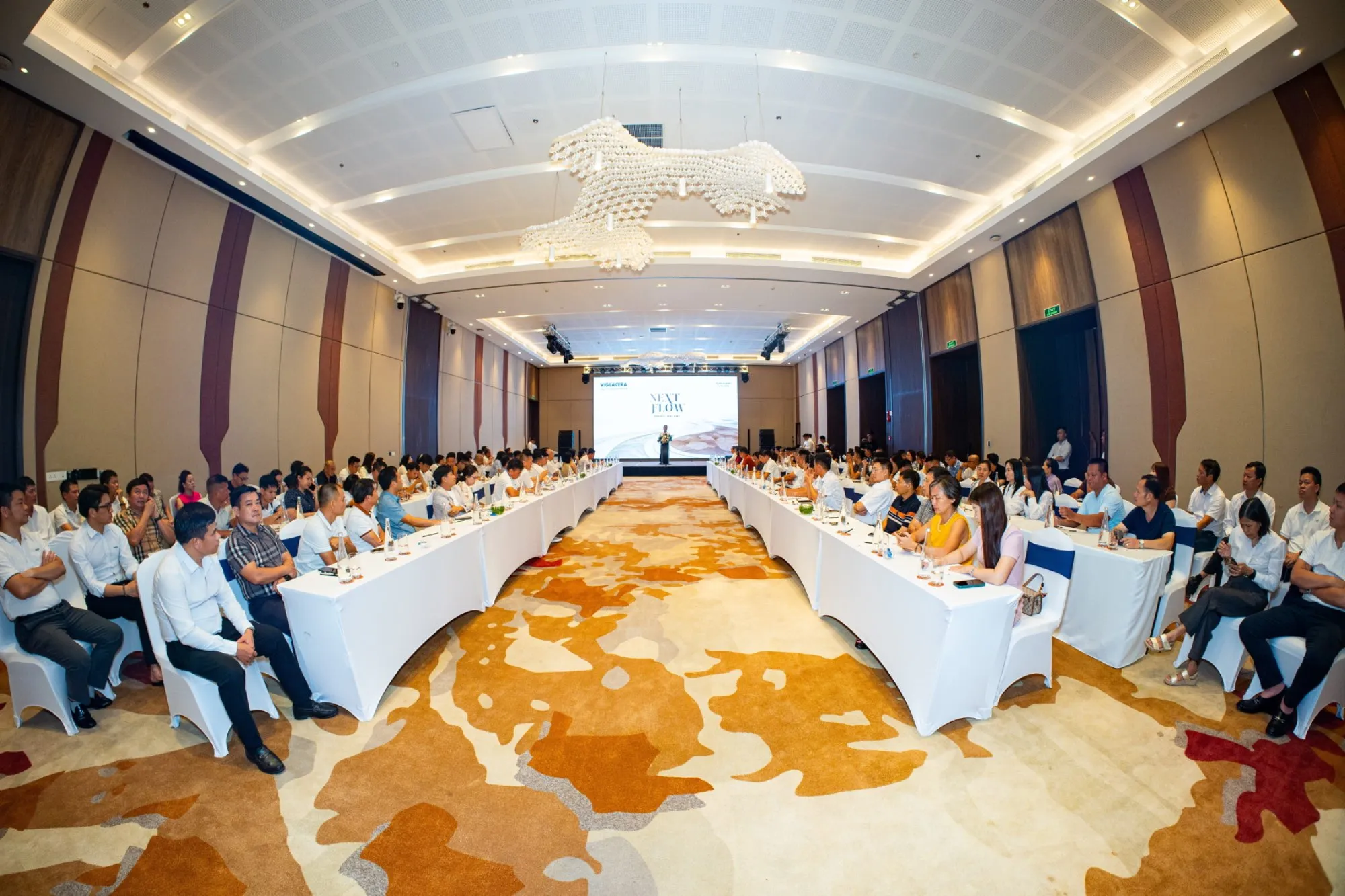THE NEXT FLOW – VỮNG BƯỚC ĐỒNG HÀNH