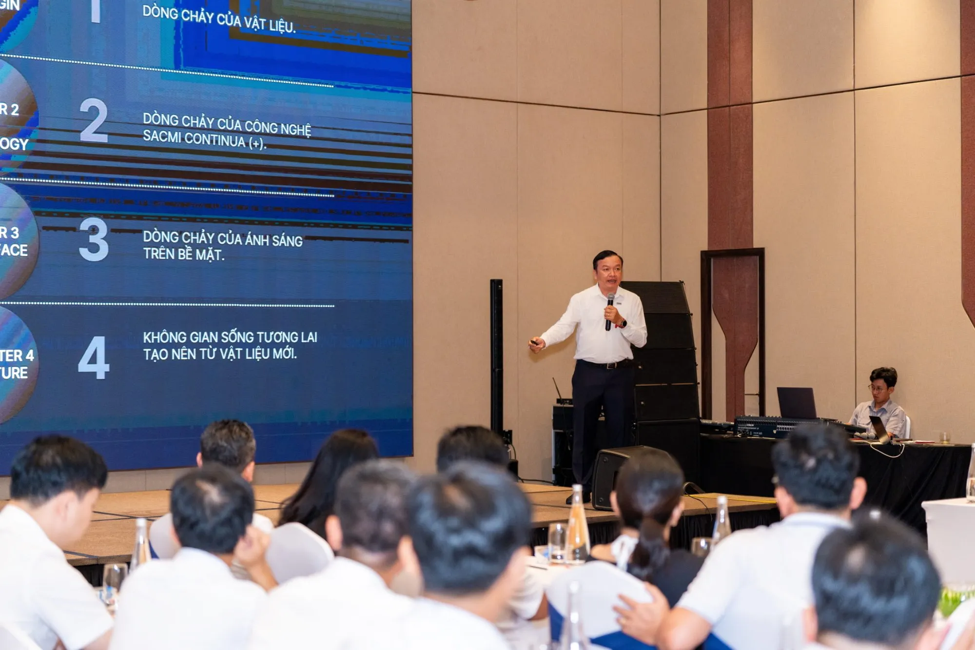 THE NEXT FLOW – VỮNG BƯỚC ĐỒNG HÀNH