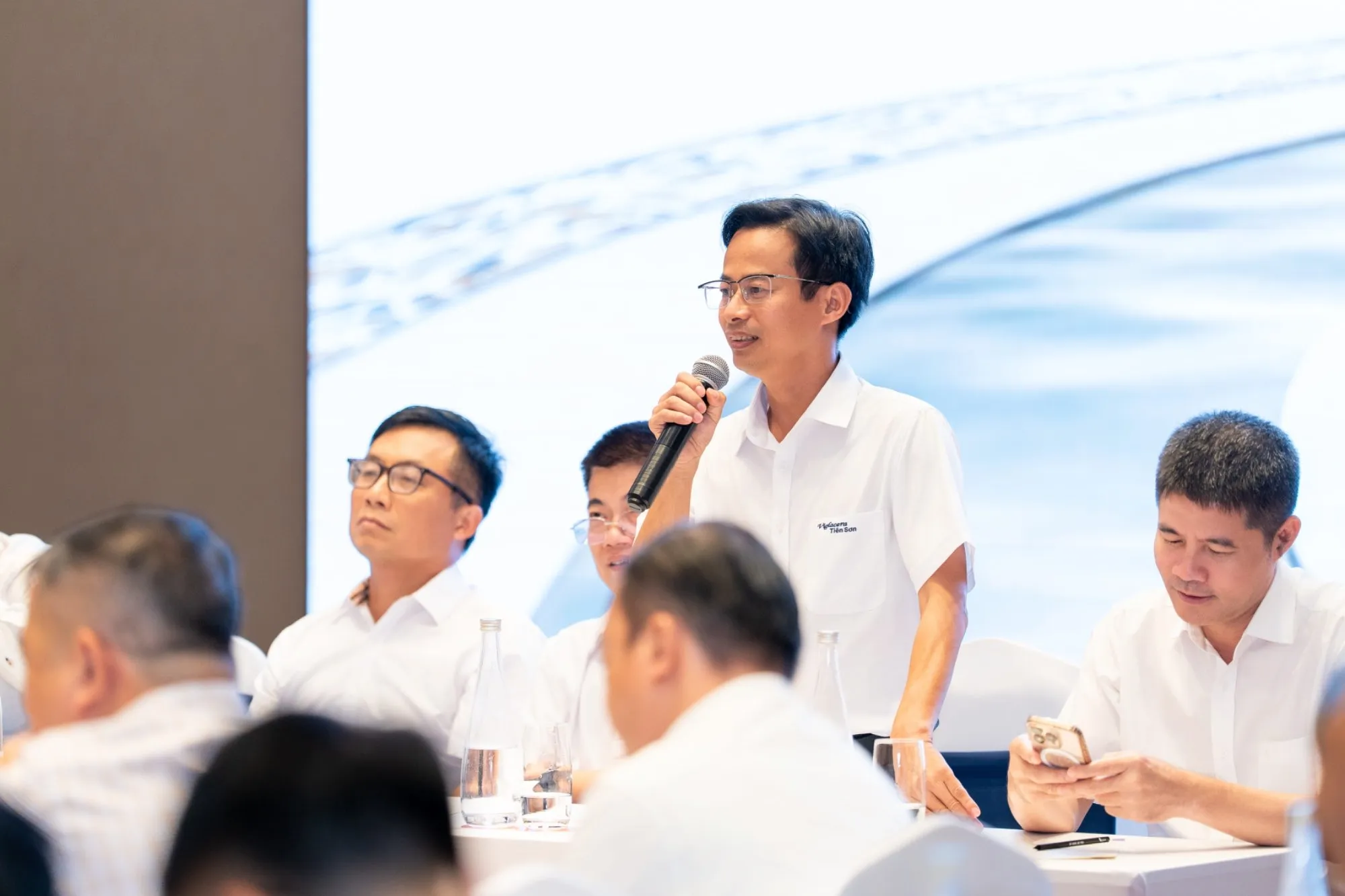 THE NEXT FLOW – VỮNG BƯỚC ĐỒNG HÀNH