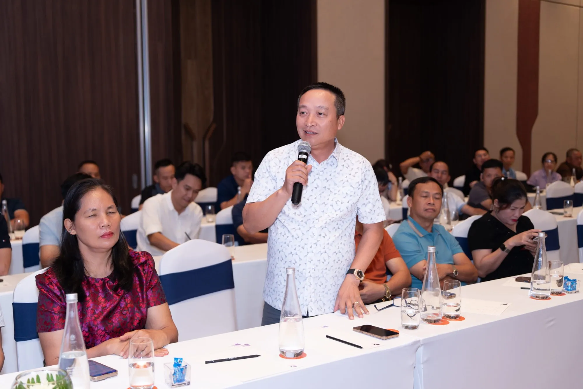 THE NEXT FLOW – VỮNG BƯỚC ĐỒNG HÀNH