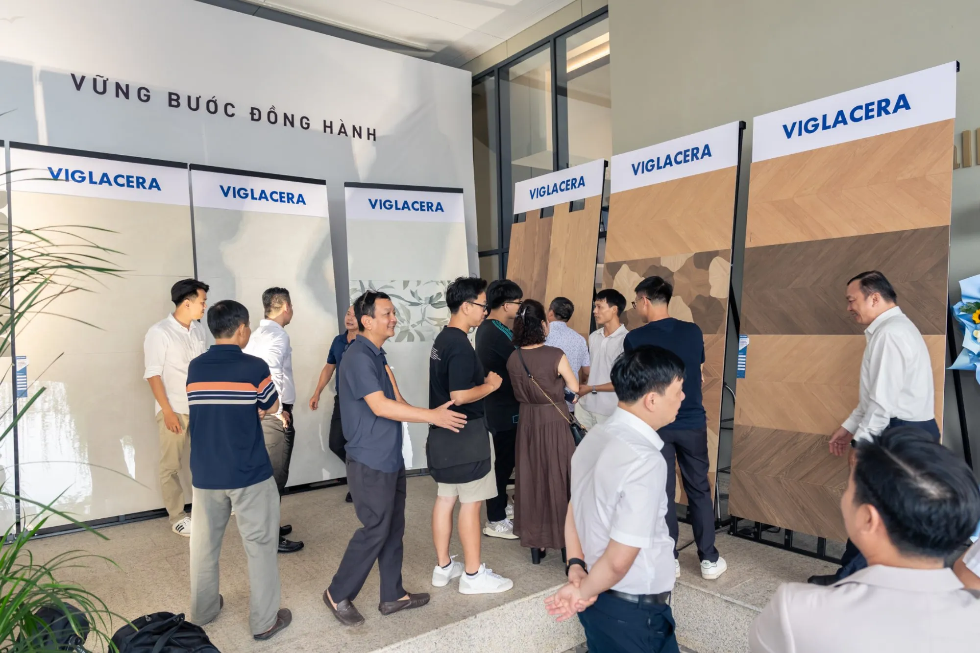 THE NEXT FLOW – VỮNG BƯỚC ĐỒNG HÀNH