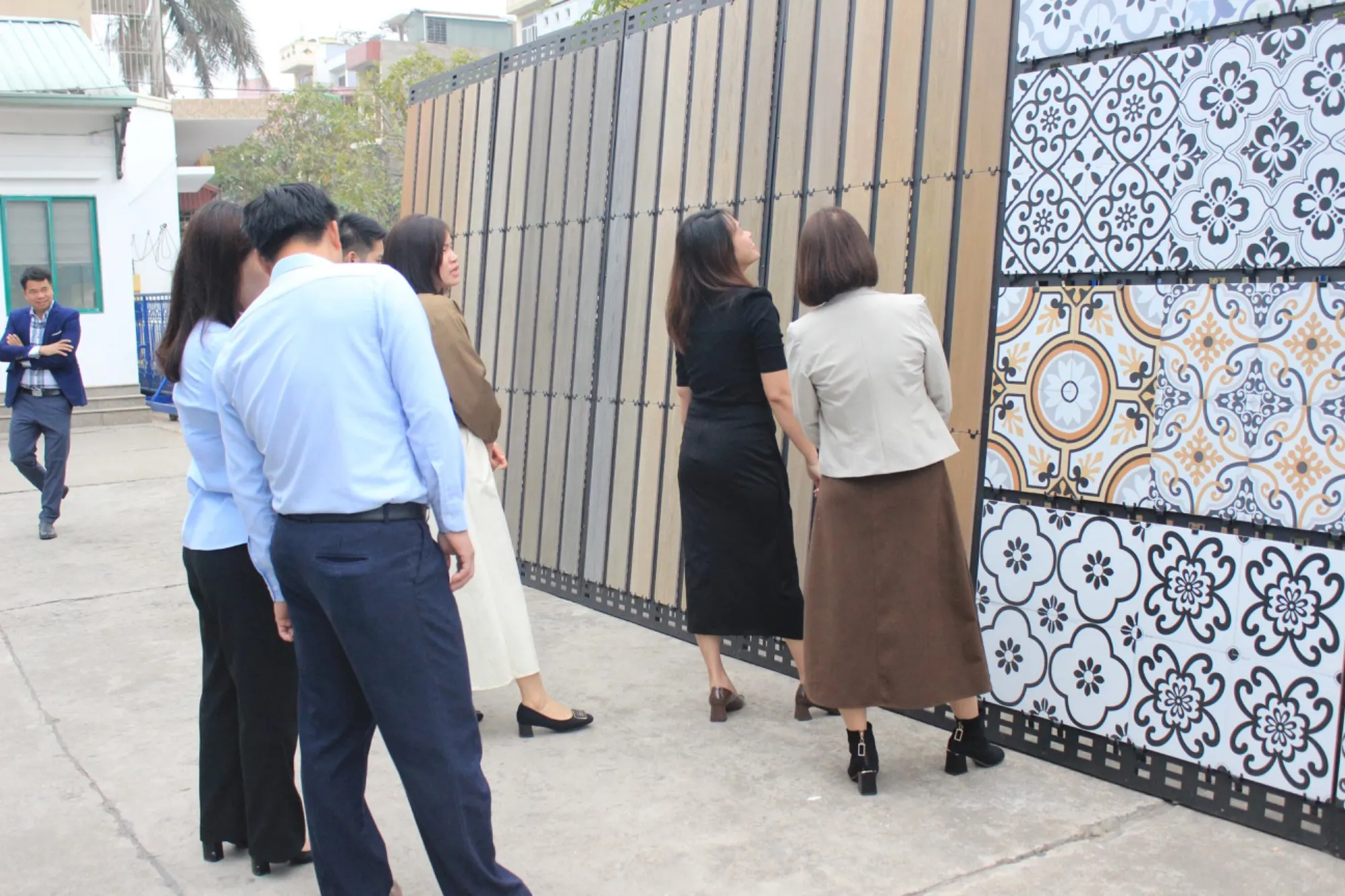 HỘI THẢO KINH DOANH VỚI CHỦ ĐỀ “THÊM SỨC MẠNH - VỮNG BƯỚC ĐI”