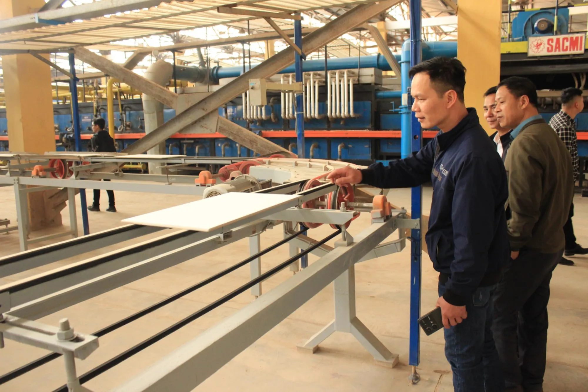 HỘI THẢO KINH DOANH VỚI CHỦ ĐỀ “THÊM SỨC MẠNH - VỮNG BƯỚC ĐI”