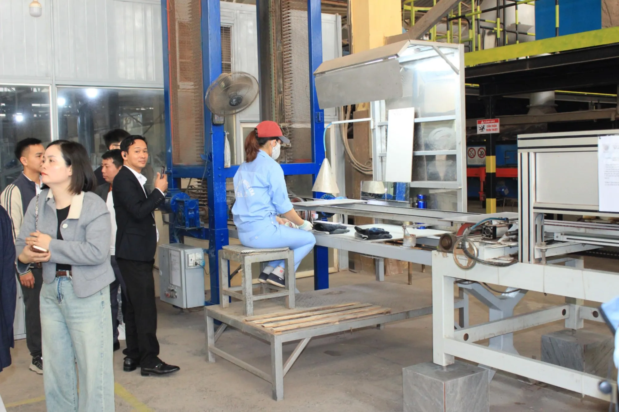 HỘI THẢO KINH DOANH VỚI CHỦ ĐỀ “THÊM SỨC MẠNH - VỮNG BƯỚC ĐI”