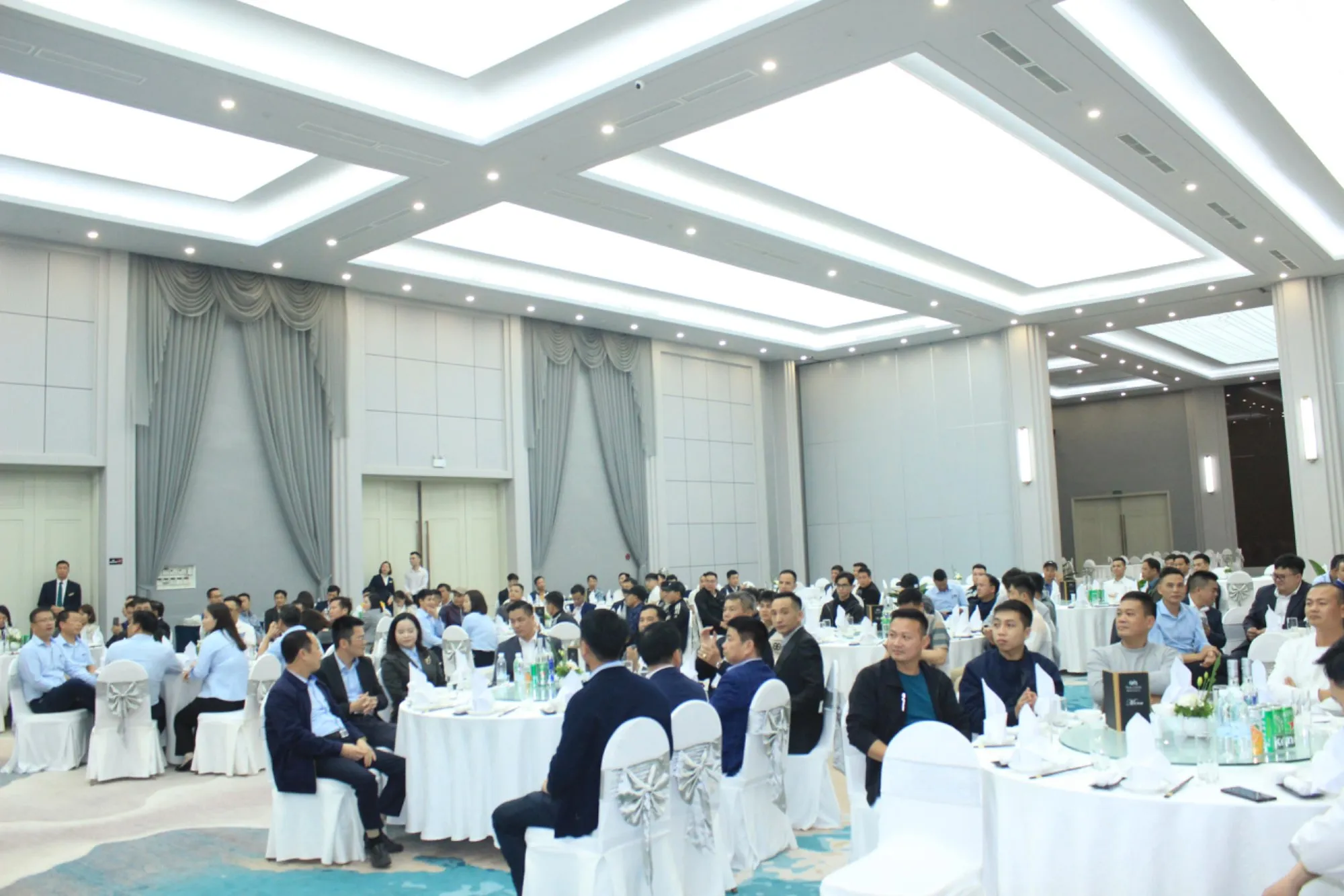 HỘI THẢO KINH DOANH VỚI CHỦ ĐỀ “THÊM SỨC MẠNH - VỮNG BƯỚC ĐI”