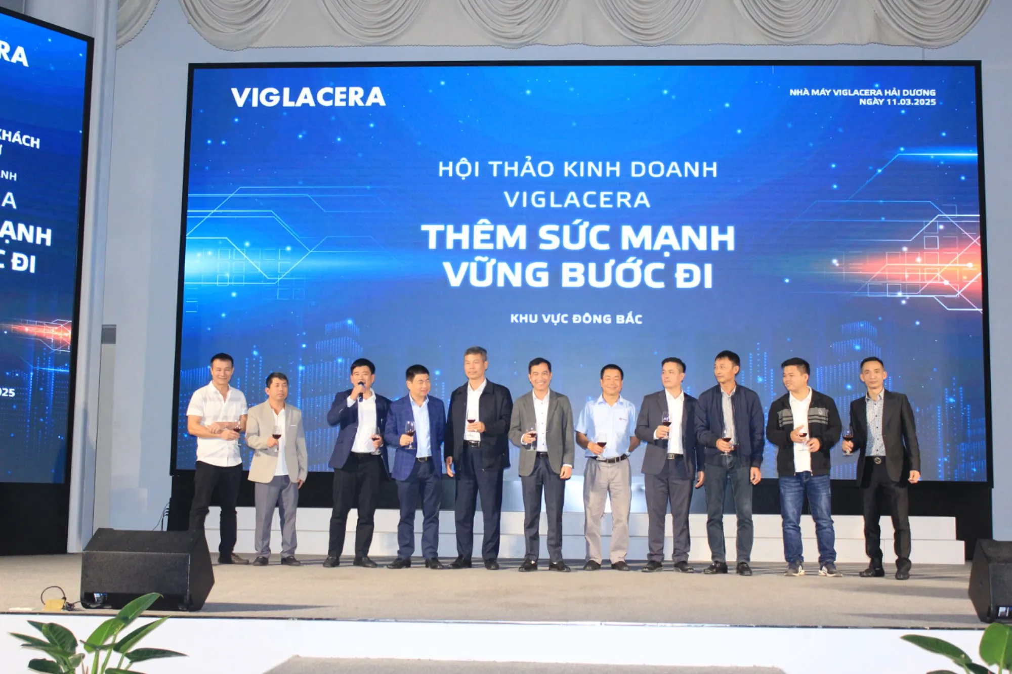 HỘI THẢO KINH DOANH VỚI CHỦ ĐỀ “THÊM SỨC MẠNH - VỮNG BƯỚC ĐI”