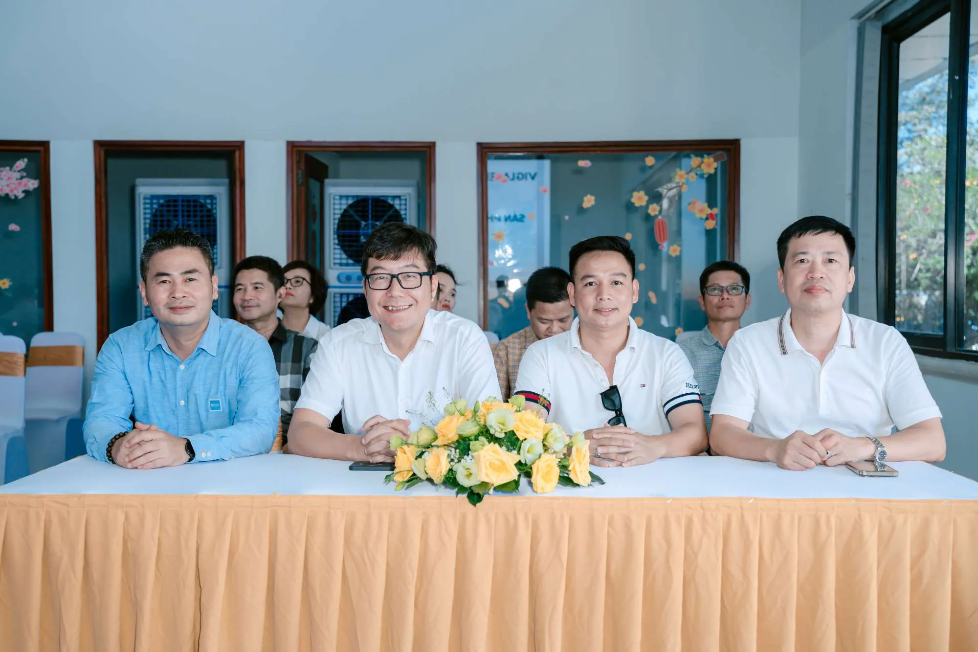 VIGLACERA TIÊN SƠN RA MẮT DÒNG SẢN PHẨM NGÓI TRÁNG MEN CAO CẤP