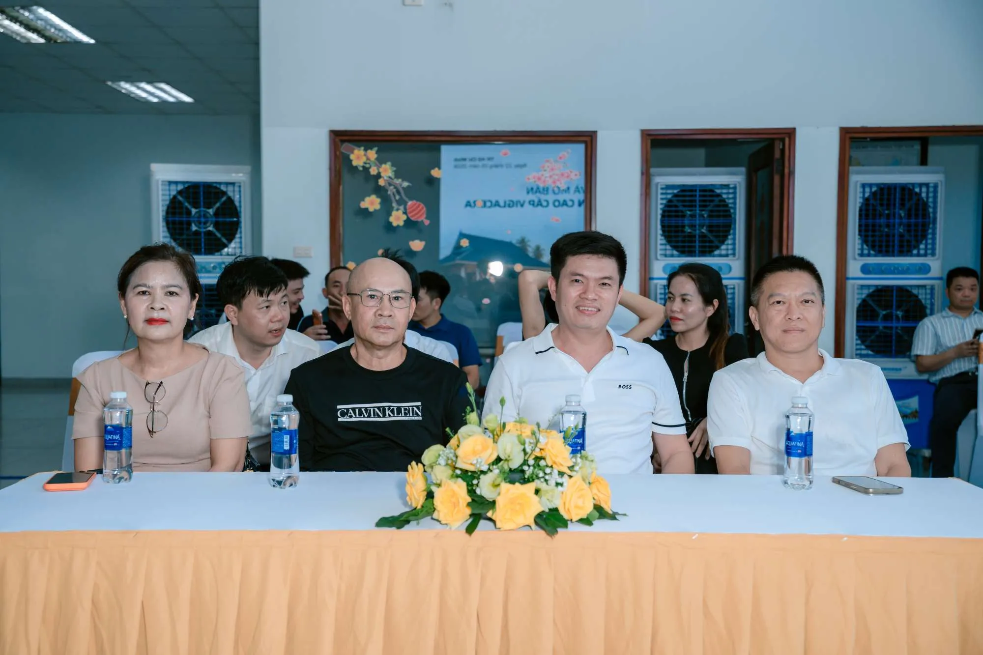 VIGLACERA TIÊN SƠN RA MẮT DÒNG SẢN PHẨM NGÓI TRÁNG MEN CAO CẤP