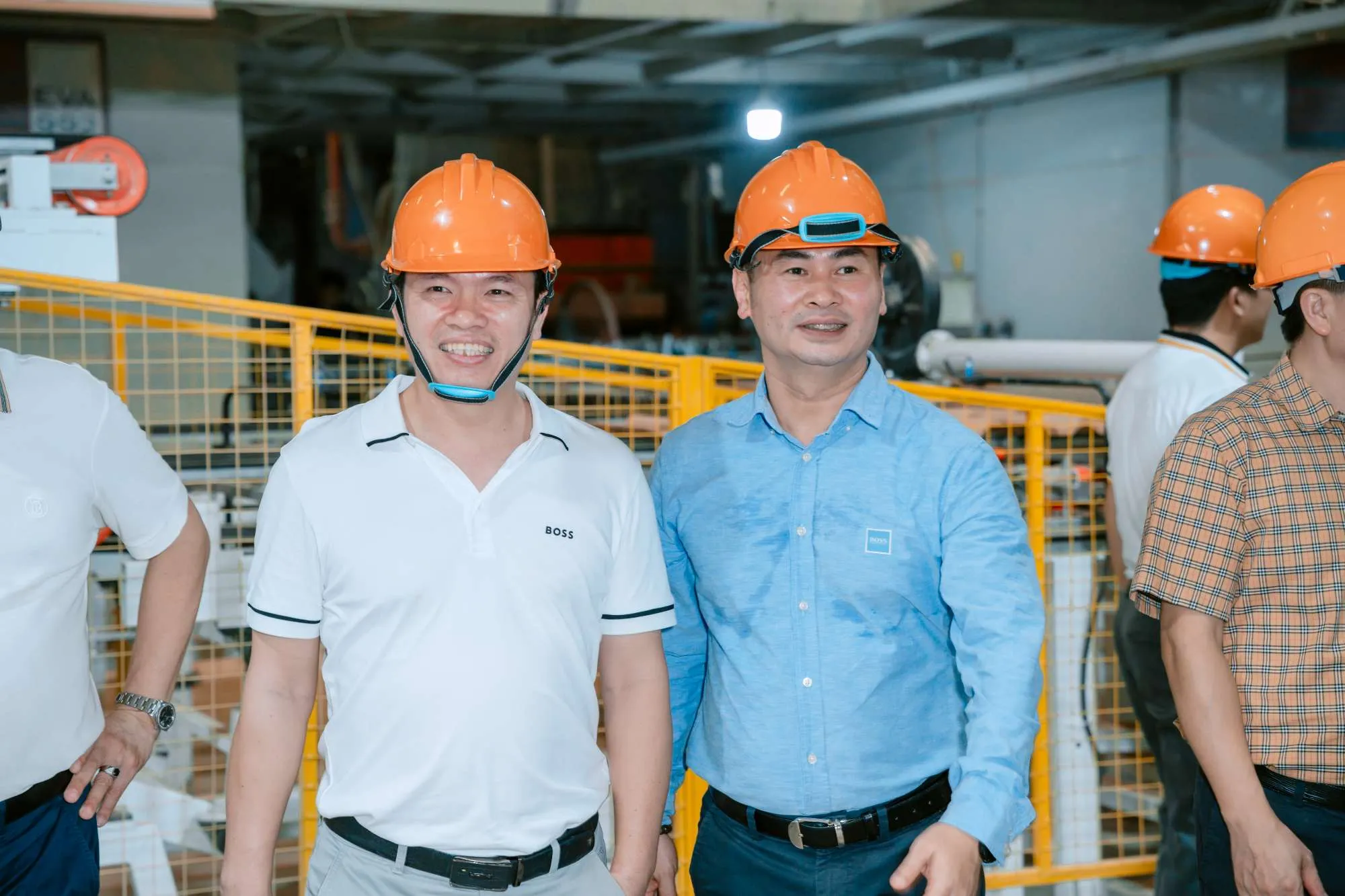 VIGLACERA TIÊN SƠN RA MẮT DÒNG SẢN PHẨM NGÓI TRÁNG MEN CAO CẤP