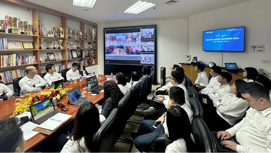 CÔNG TY CP KINH DOANH GẠCH ỐP LÁT VIGLACERA TỔ CHỨC THÀNH CÔNG HỘI NGHỊ ĐẠI BIỂU NGƯỜI LAO ĐỘNG 2024 VỚI CHỦ ĐỀ “VỮNG BƯỚC - VƯƠN XA”