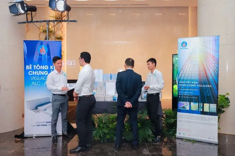 VIGLACERA THAM DỰ HỘI THẢO “NET ZERO: CHUYỂN DỊCH XANH - CƠ HỘI CHO NGƯỜI DẪN ĐẦU”