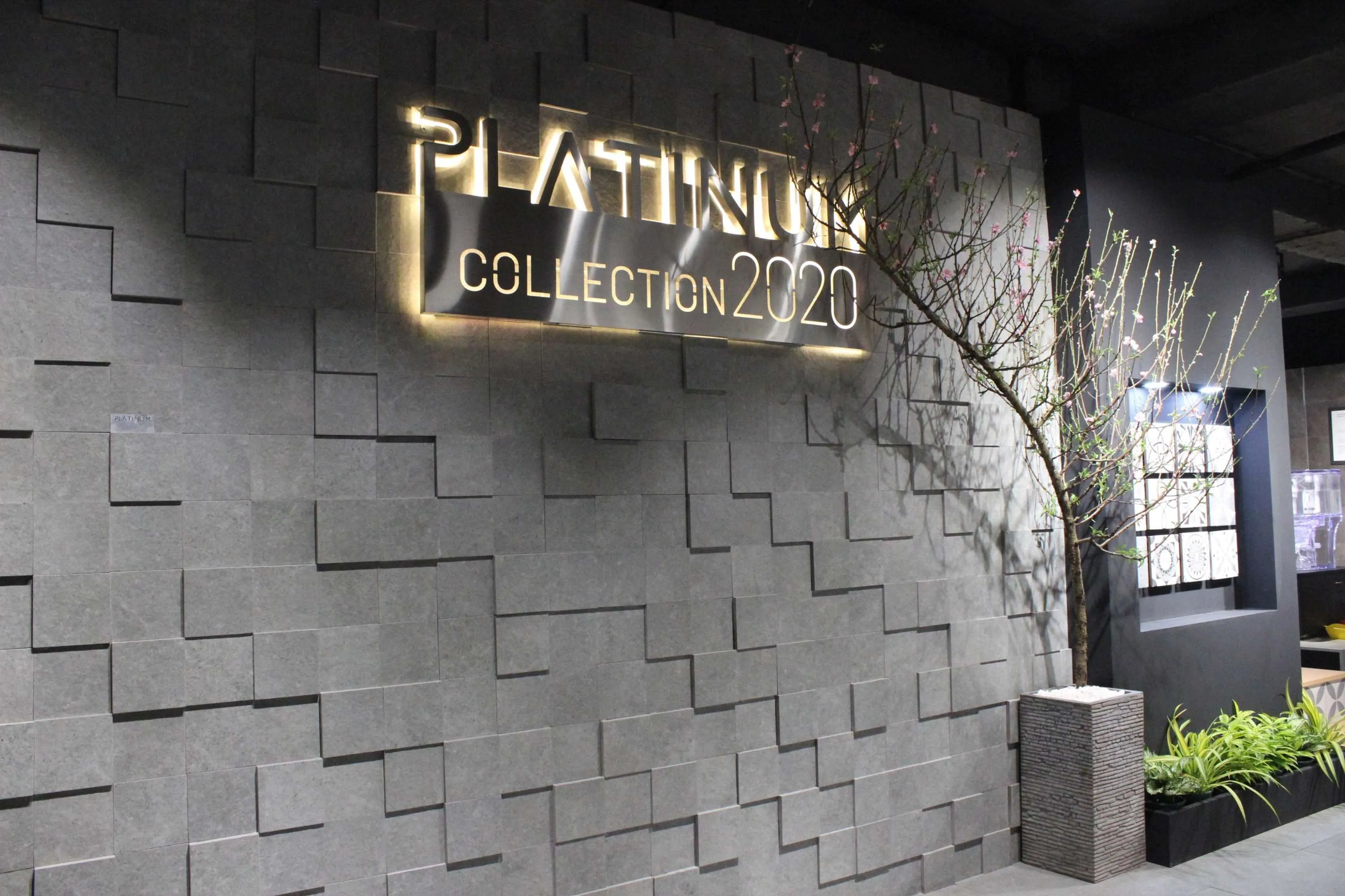 Xuân Canh Tí 2020: Viglacera ra mắt thương hiệu Viglacera Platinum và giới thiệu Eurotile Center tại Hà Nội