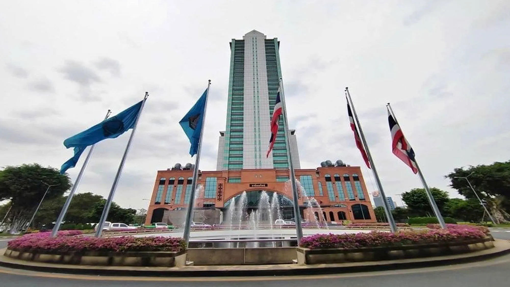 Tòa nhà Chính quyền Đô thị Bangkok Metropolitan Administration / Thái Lan